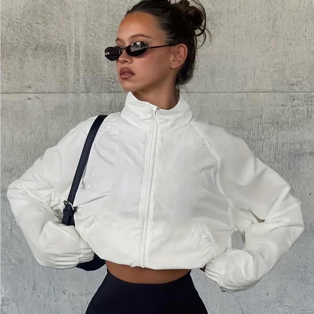 White Street Cool Lightweight Loose Casual Long-sleeved Crop windbreaker Jacket